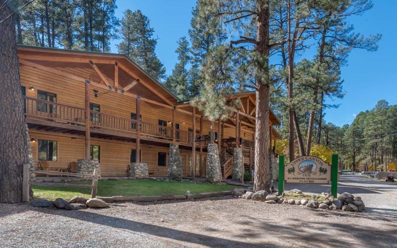 Ruidoso Hotel With Jacuzzi