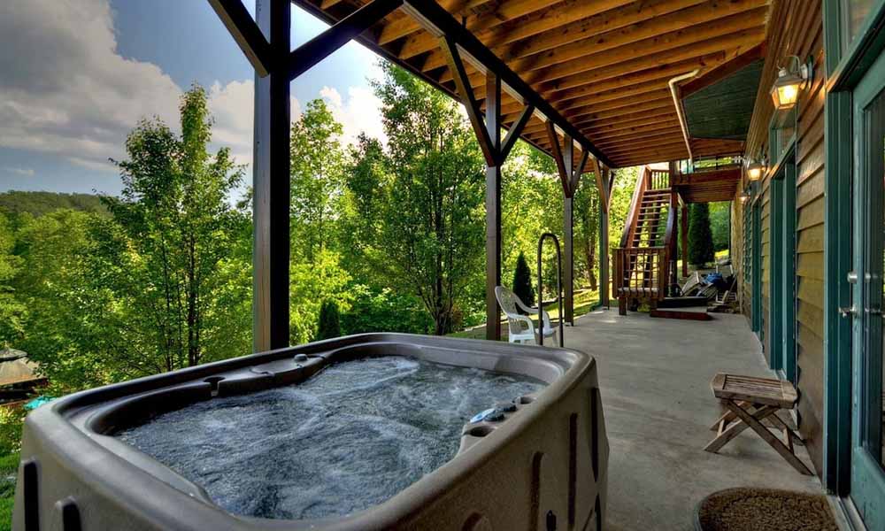 Romantic Getaways In Georgia With Hot-Tub