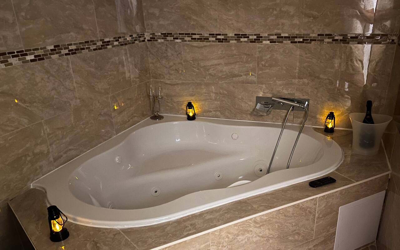 Hotels In The Bronx With Jacuzzi