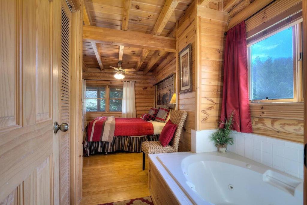 Gorgeous Cabin Hot Tubs